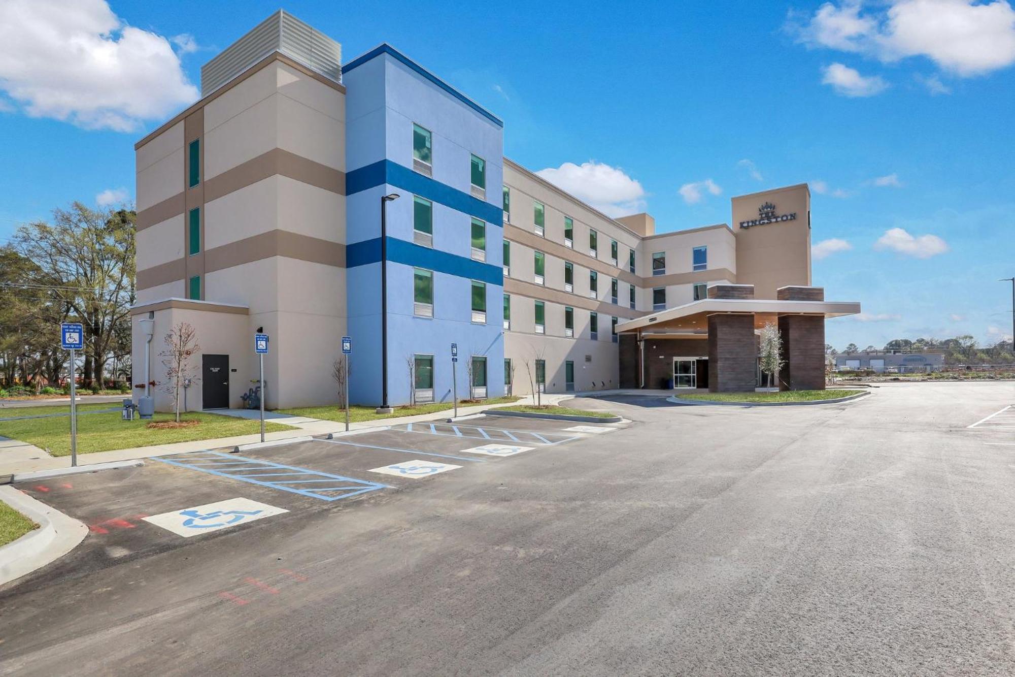 The Kingston Hotel Garden City Exterior photo